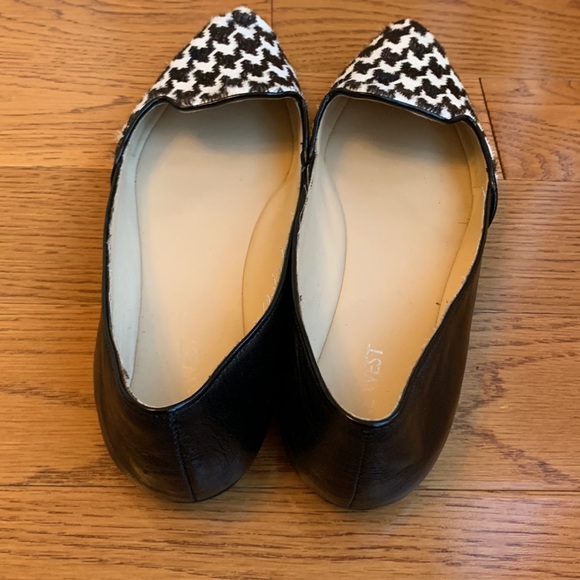 Nine West flat shoes. Leather and fabric. Comfortable tread. Great pattern. - Picture 7 of 7